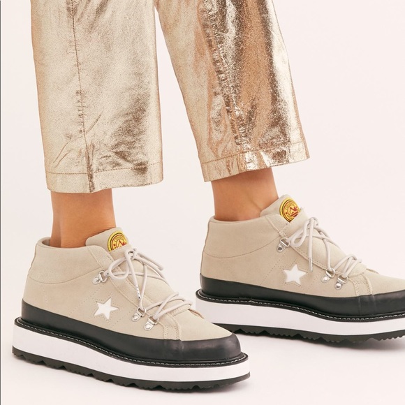 converse fleece lined boot one star